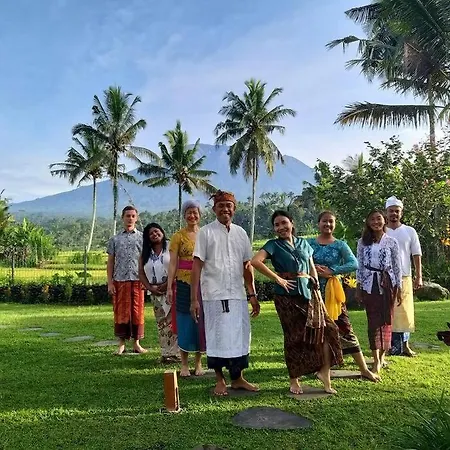 Villa & Farm For 5, Near Sidemen W/ Mt. Agung View Selat Exterior photo