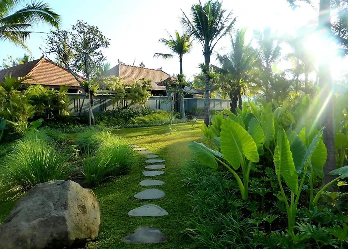 Villa & Farm For 5, Near Sidemen W/ Mt. Agung View