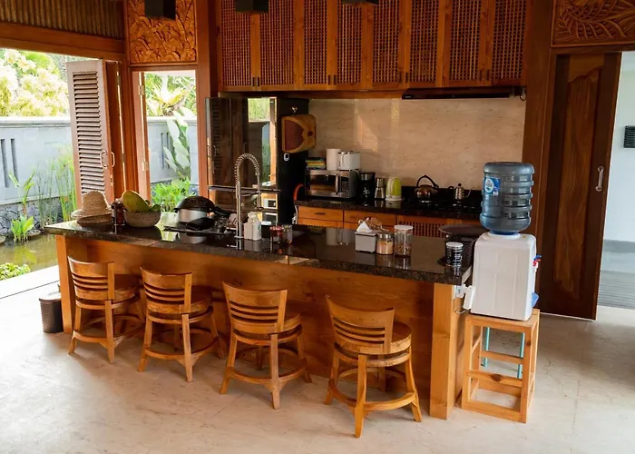 Villa & Farm For 5, Near Sidemen W/ Mt. Agung View