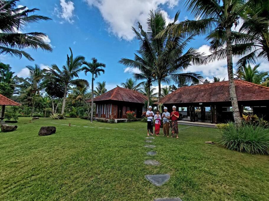 Villa & Farm For 5, Near Sidemen W/ Mt. Agung View